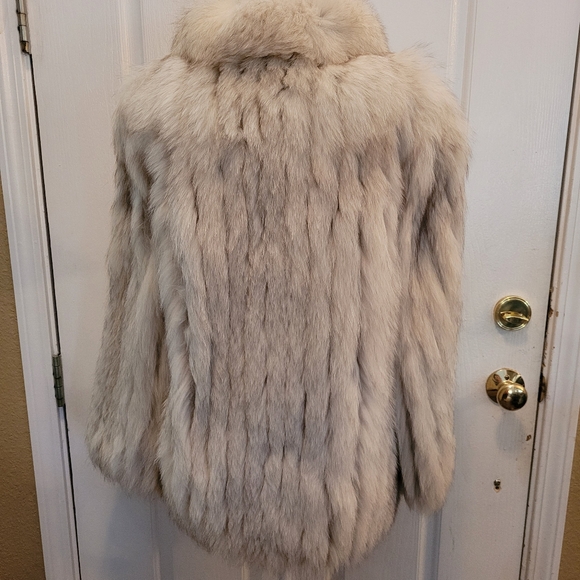 Saga Fox Fur Coat Jacket Small Glamorous Luxury Smoke Free Clean - Picture 6 of 12